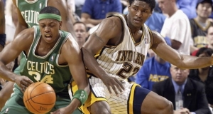 TBT: Paul Pierce gets pantsed, still drains 3